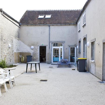 Fontaineblhostel Hostel & Camping Near Fontainebleau La Chapelle-la-Reine 외부 사진