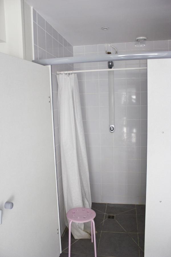 Fontaineblhostel Hostel & Camping Near Fontainebleau La Chapelle-la-Reine 외부 사진