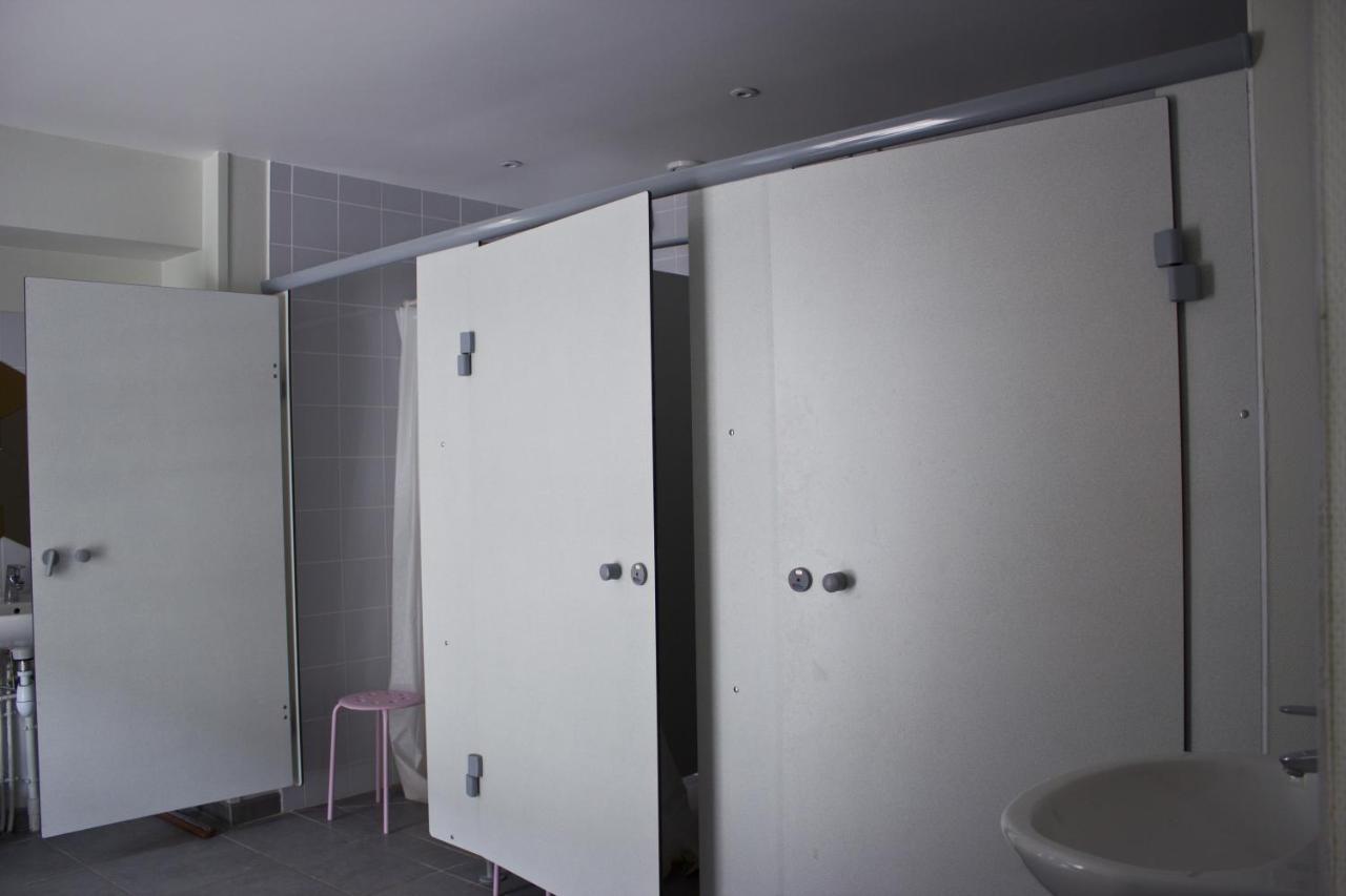 Fontaineblhostel Hostel & Camping Near Fontainebleau La Chapelle-la-Reine 외부 사진